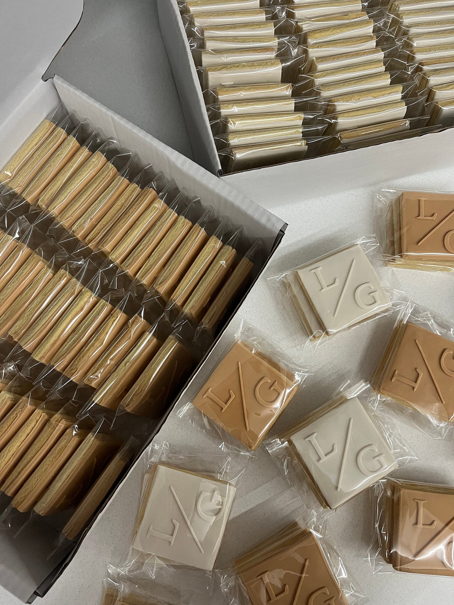 Personalised Wedding Cookies | Biscuits | Favours | Initial | Luxury | Table Favours