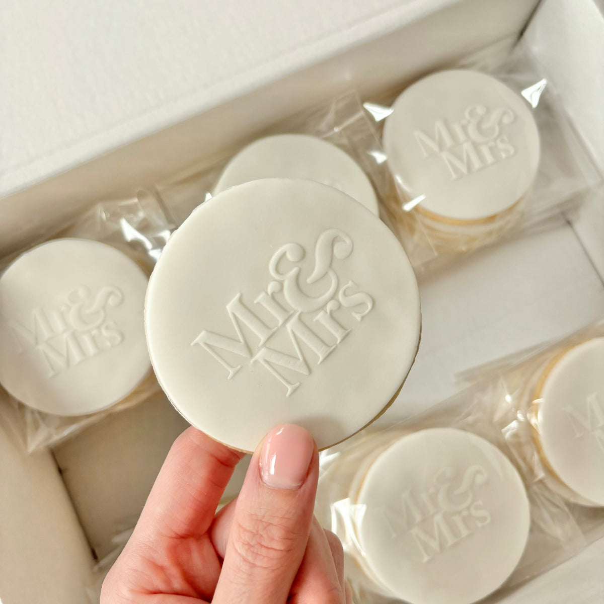 Mr & Mrs Wedding Cookies | Biscuits | Favours |