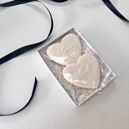 Newlywed gift | Bride & Groom gift | Wedding Cookies | Wedding Gift | Bride Biscuit | Groom Biscuit | Letterbox