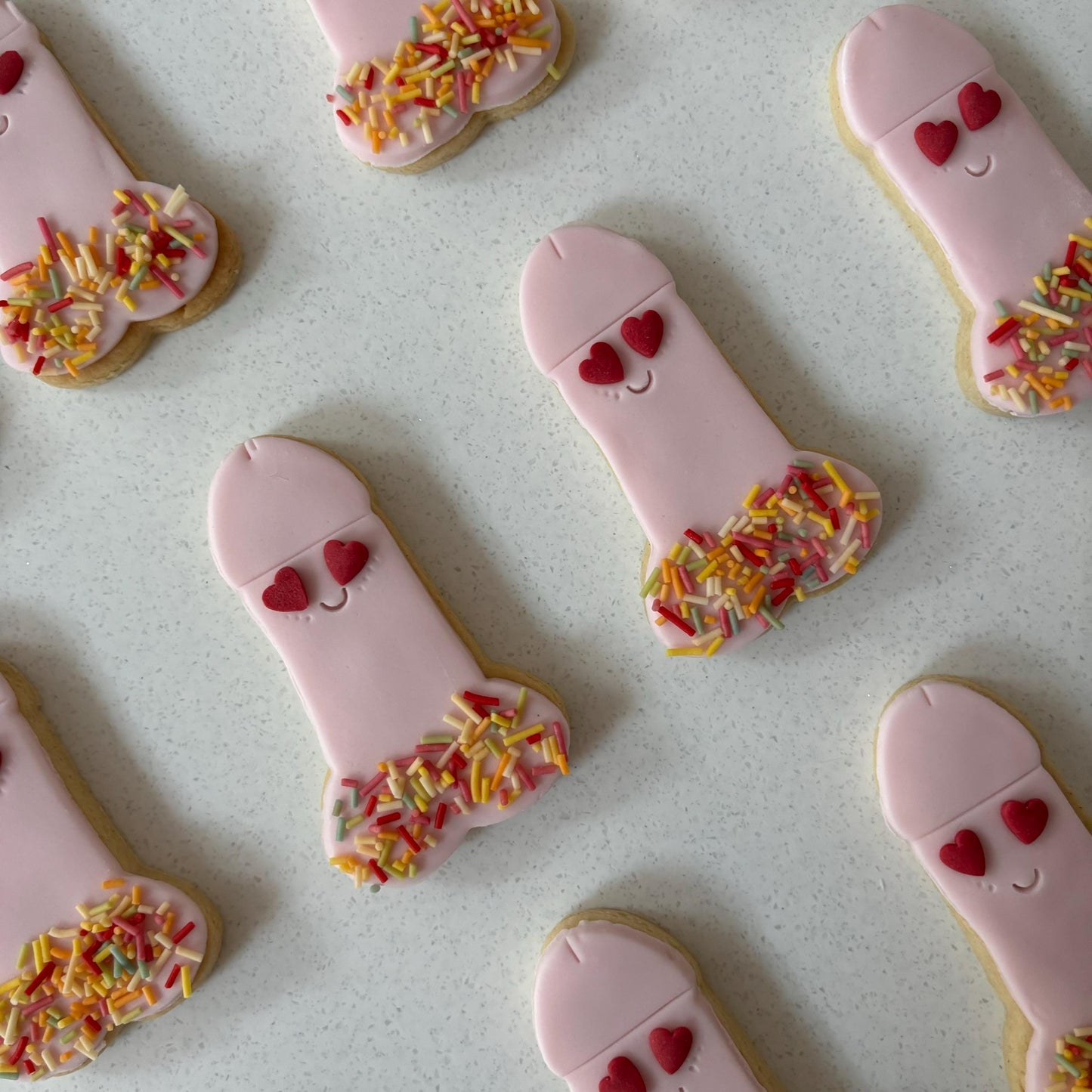 Hen do biscuit, Willy biscuits