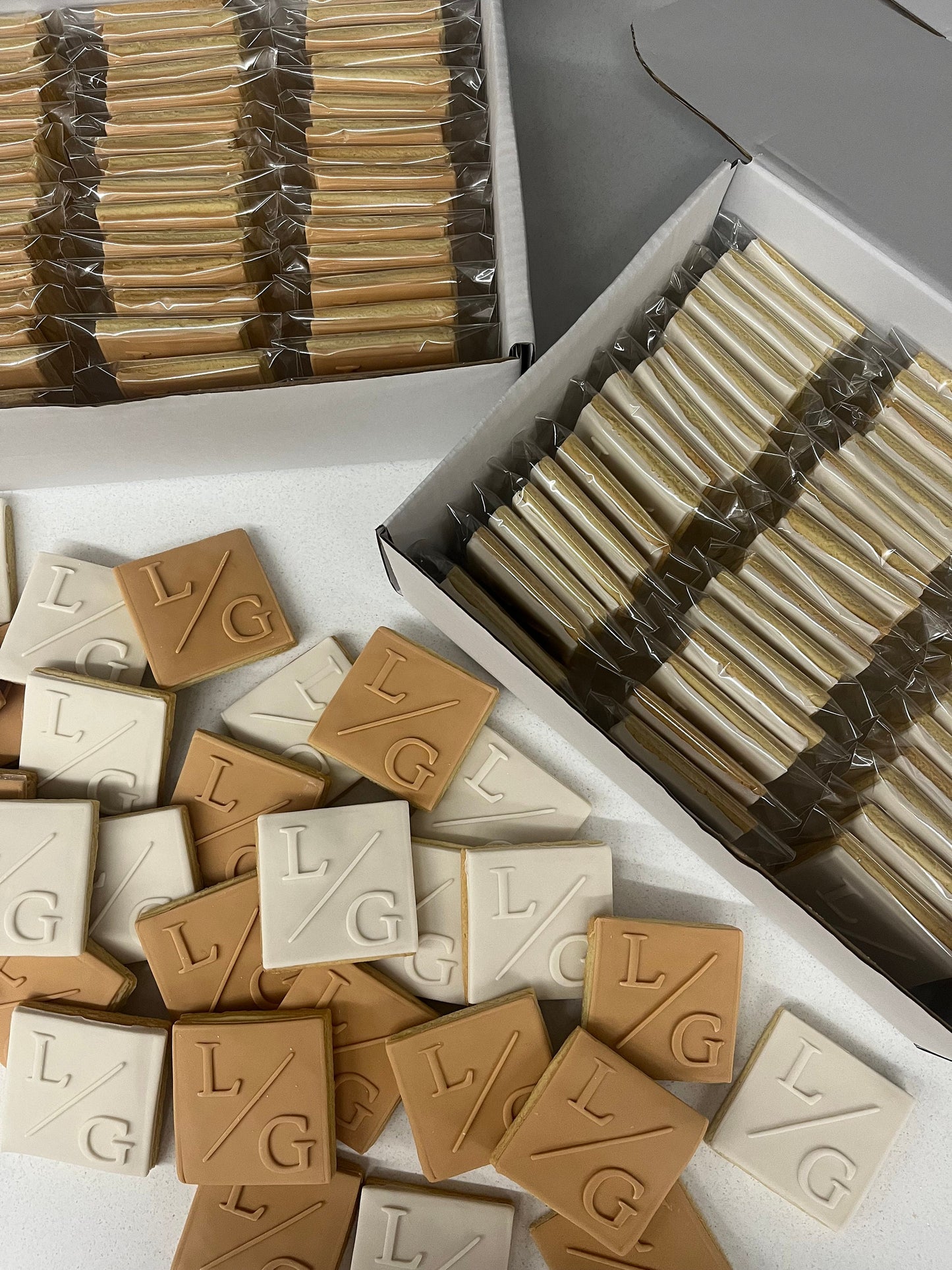 Personalised Wedding Cookies | Biscuits | Favours | Initial | Luxury | Table Favours